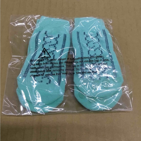 New Pup Crew Non-Skid Mint Green Cable Knit Dog Socks M/L - Picture 2 of 3